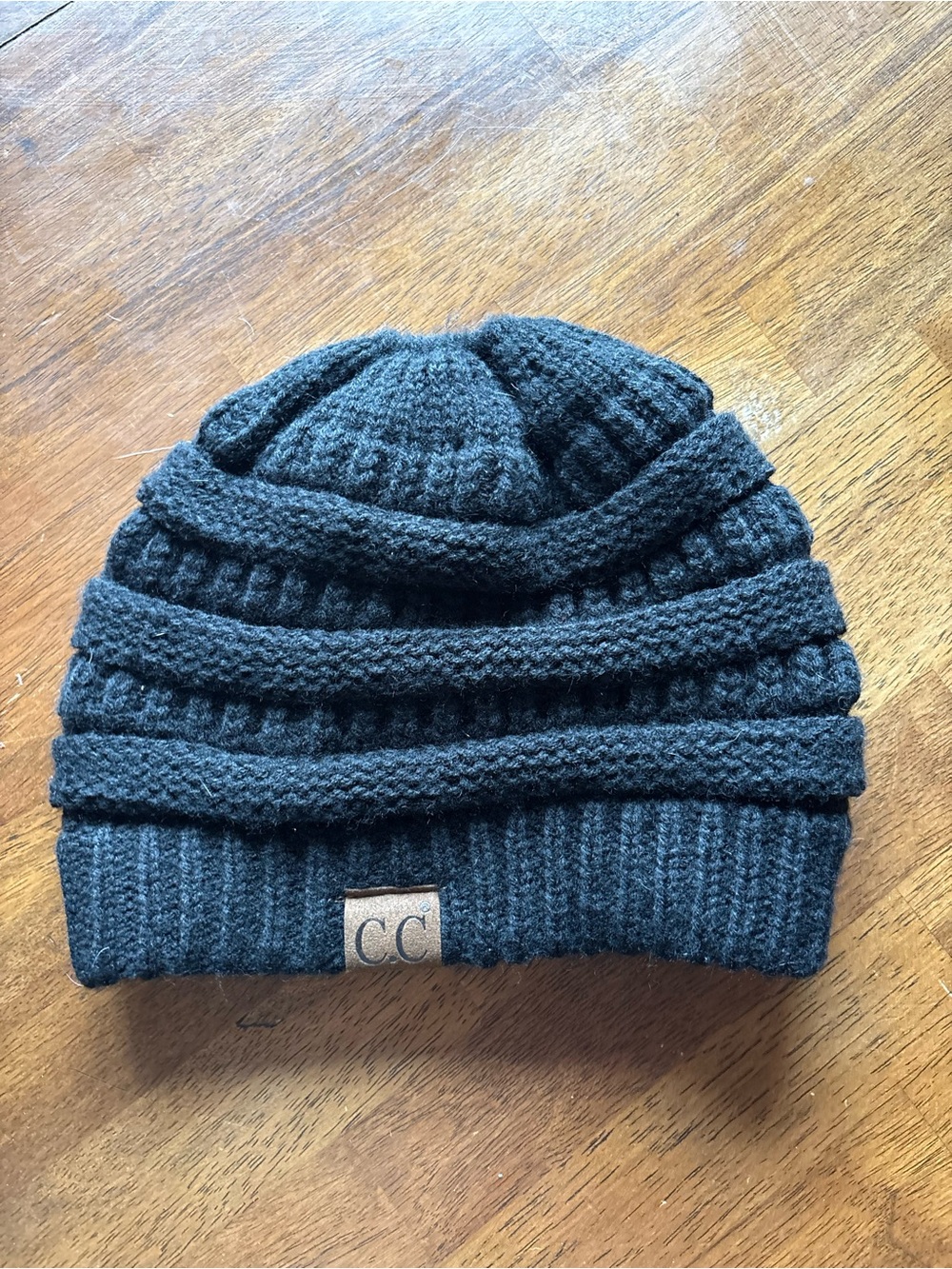 Women’s knit beanie